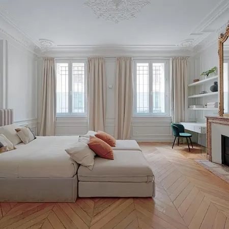 Studio Quartier Champs Elysees 1 * Parigi
