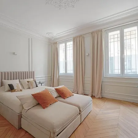 Studio Quartier Champs Elysees 1 Appartamento